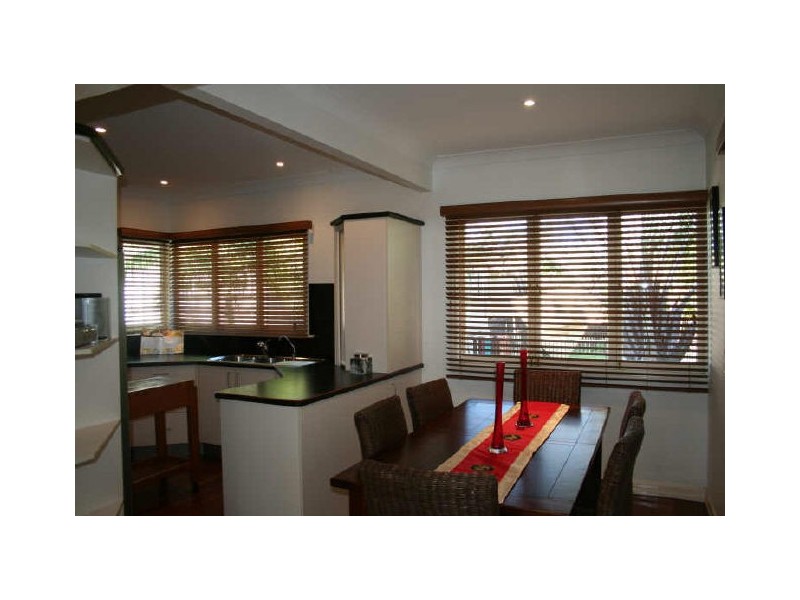 71 Eleventh Avenue, Kedron QLD 4031