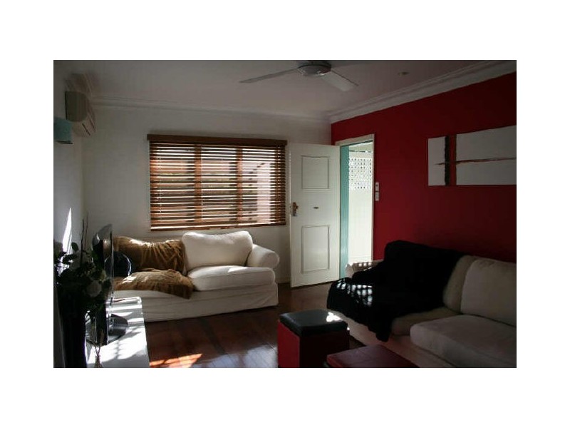 71 Eleventh Avenue, Kedron QLD 4031