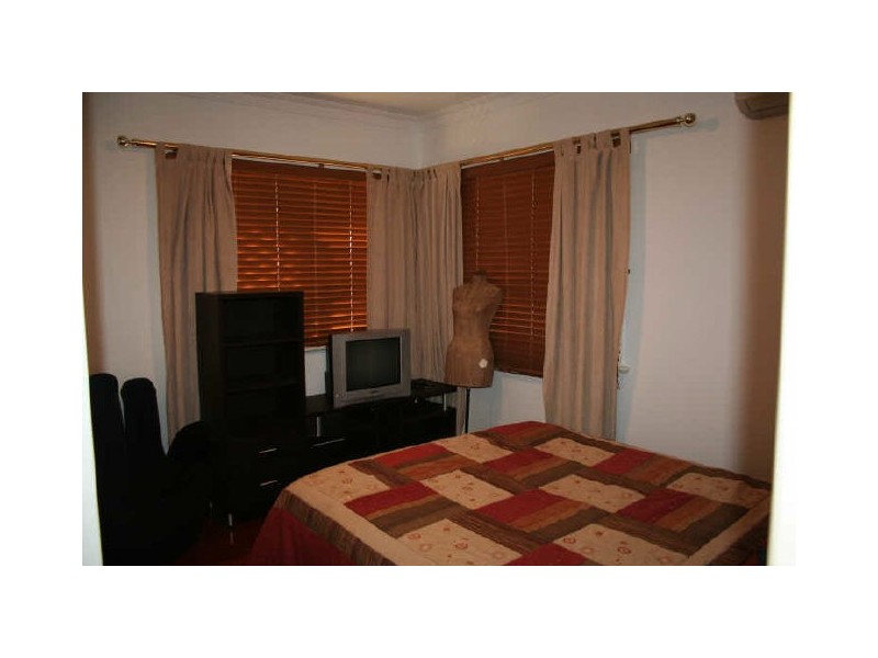 71 Eleventh Avenue, Kedron QLD 4031