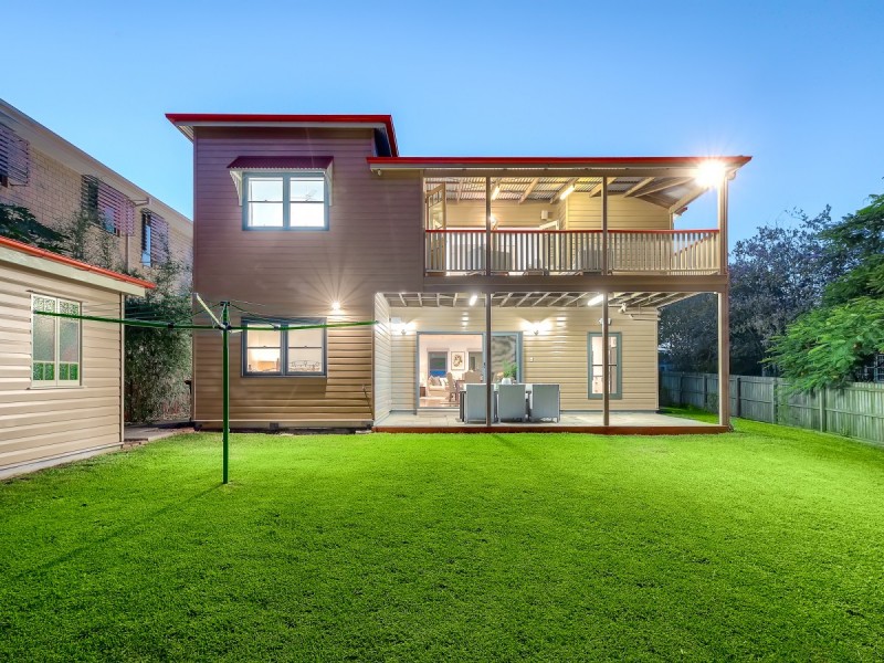 9 Dawn Street, Kedron QLD 4031