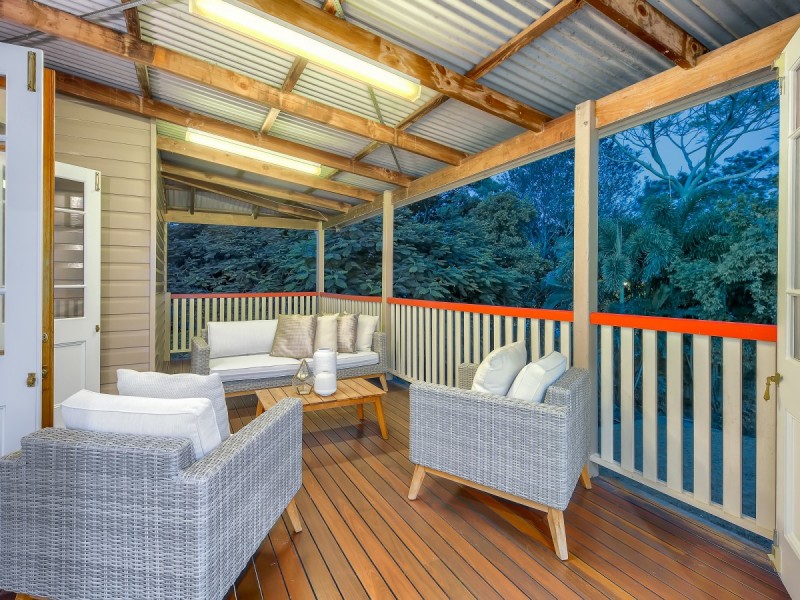 9 Dawn Street, Kedron QLD 4031