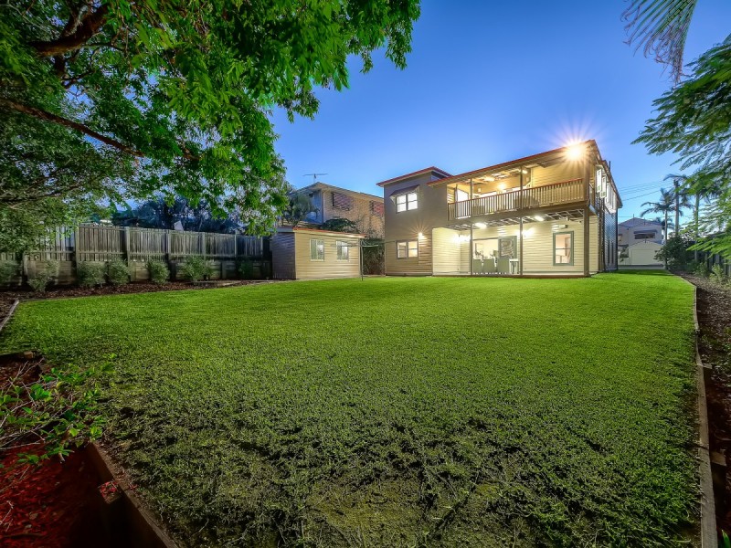 9 Dawn Street, Kedron QLD 4031