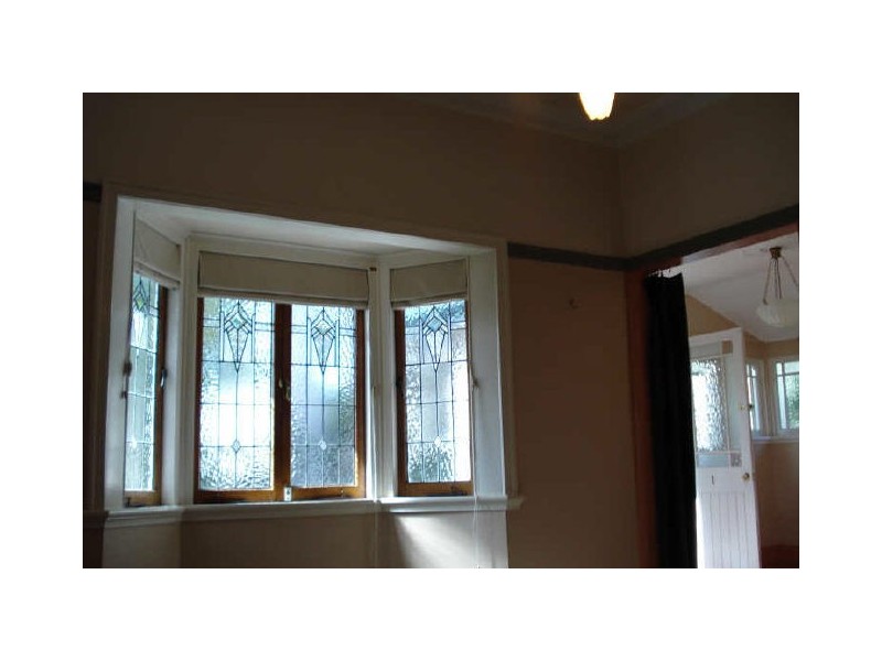 77 Tenth Avenue, Kedron QLD 4031