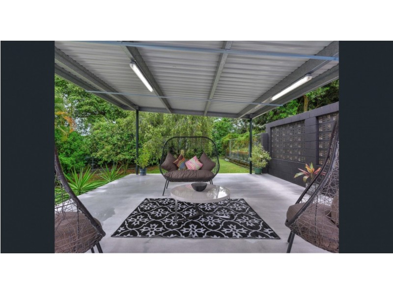 16 Kendale Street, Stafford Heights QLD 4053