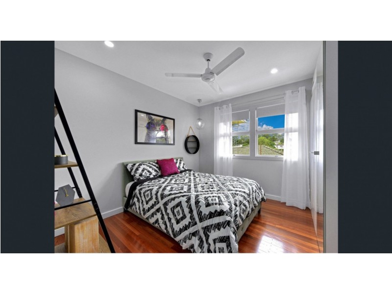 16 Kendale Street, Stafford Heights QLD 4053