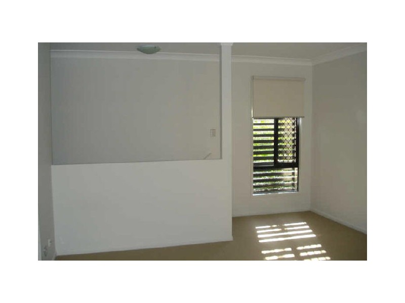 8 Lewis Street, Clayfield QLD 4011