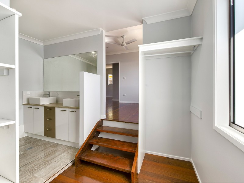 26 Sheehy Street, Stafford QLD 4053