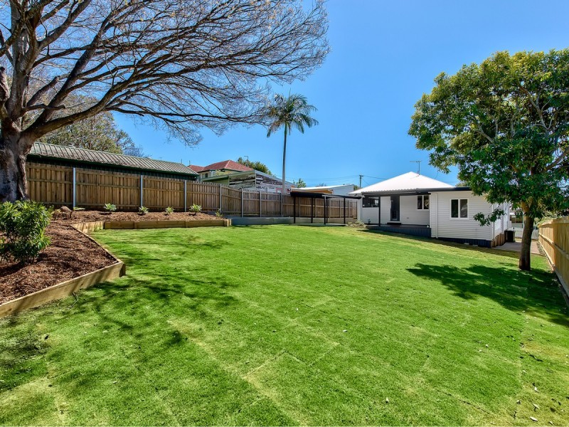 26 Sheehy Street, Stafford QLD 4053