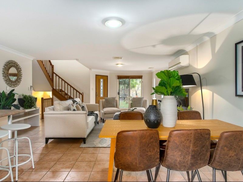 2/182 Trouts Road, Stafford Heights QLD 4053