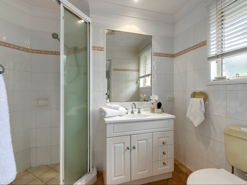 2/182 Trouts Road, Stafford Heights QLD 4053