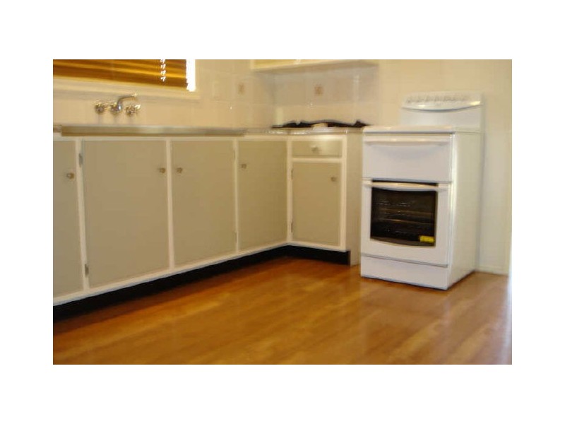 18 Reuben Street, Stafford QLD 4053