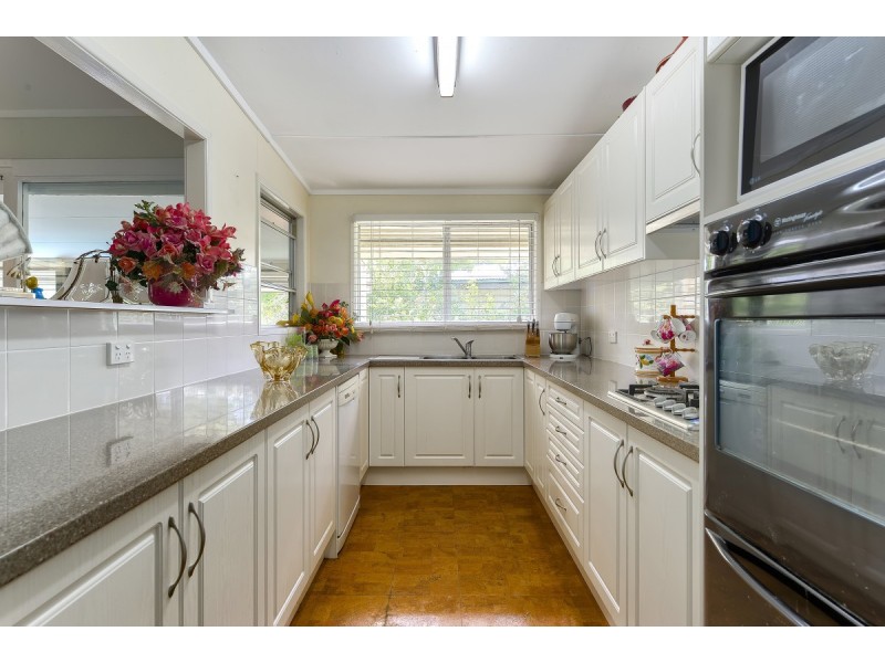 41 Pangeza Street, Stafford Heights QLD 4053