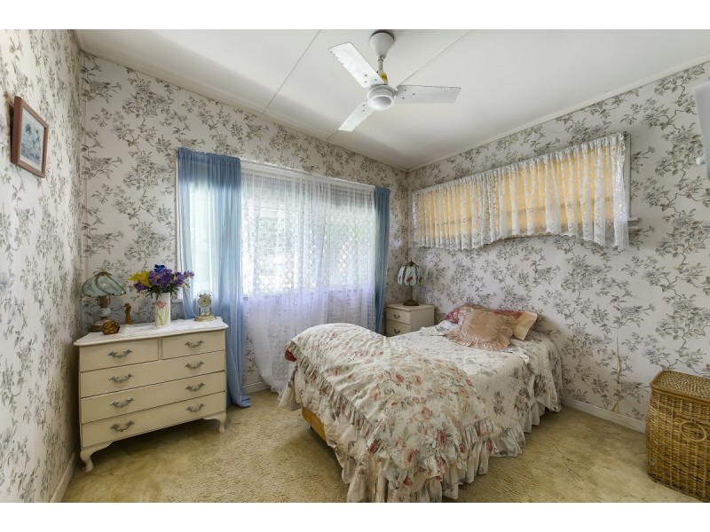 41 Pangeza Street, Stafford Heights QLD 4053