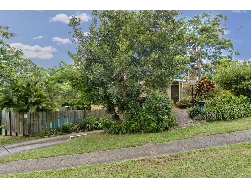 41 Pangeza Street, Stafford Heights QLD 4053