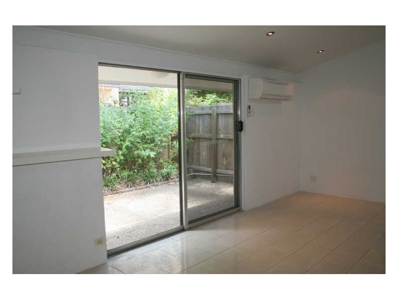 3/65 Erneton Street, Newmarket QLD 4051