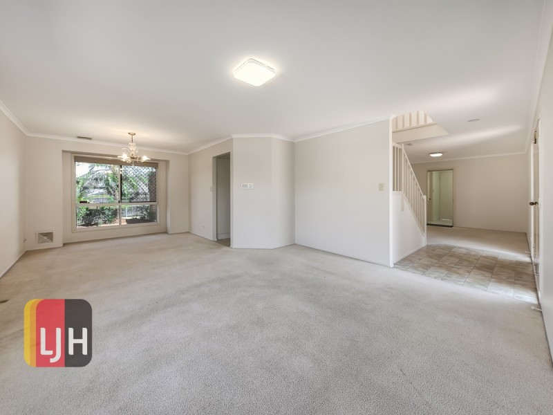 18 Redford Crescent, Mcdowall QLD 4053