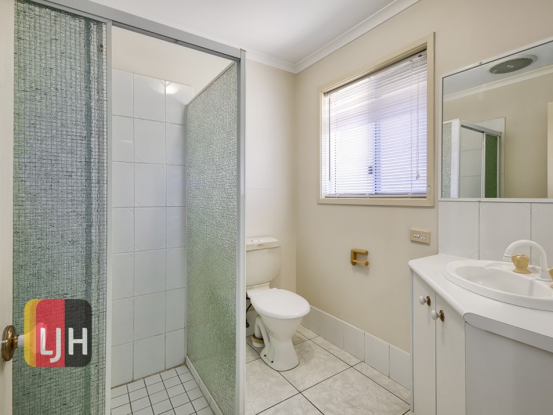 18 Redford Crescent, Mcdowall QLD 4053
