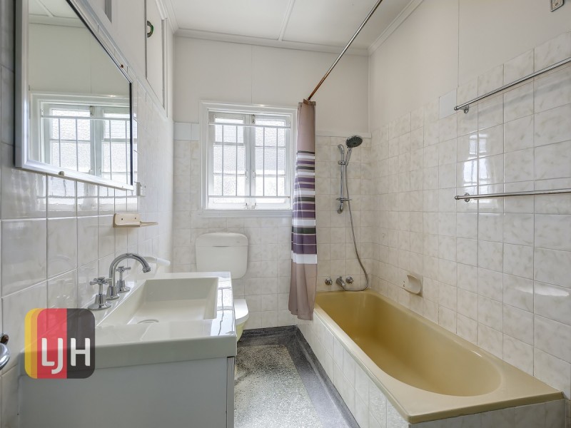 18 Gamelin Crescent, Stafford QLD 4053