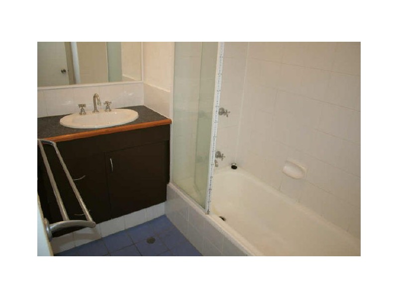 2/491 Hamilton Road, Chermside QLD 4032