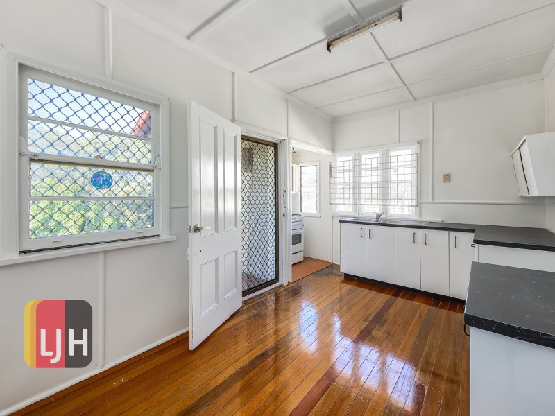 337 Webster Road, Stafford Heights QLD 4053