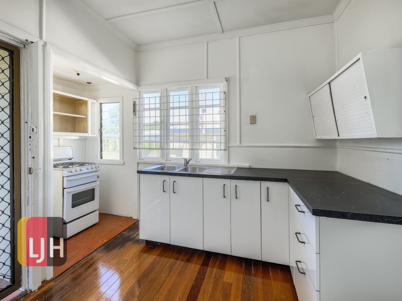 337 Webster Road, Stafford Heights QLD 4053