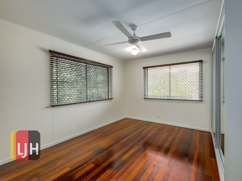 25 Braidwood Street, Everton Park QLD 4053