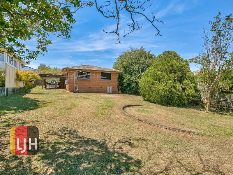 25 Braidwood Street, Everton Park QLD 4053