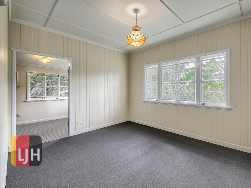 33 Gamelin Crescent, Stafford QLD 4053