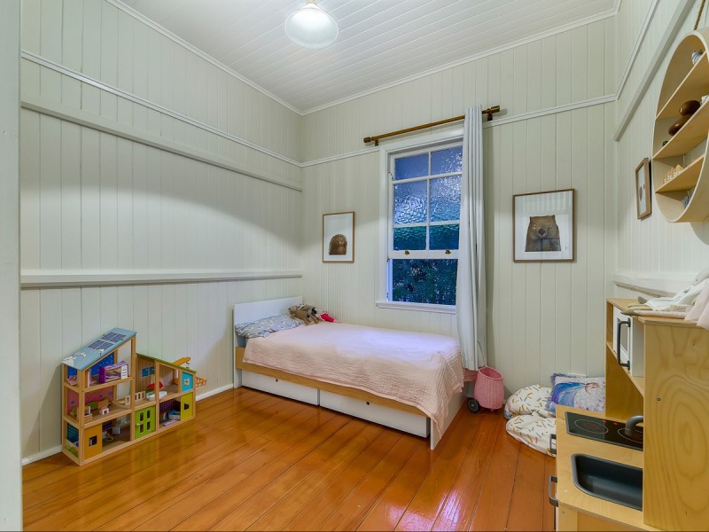 7 Armentieres Street, Kedron QLD 4031