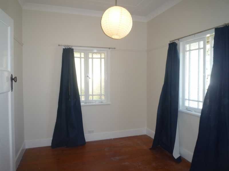 31 Royal Parade, Alderley QLD 4051