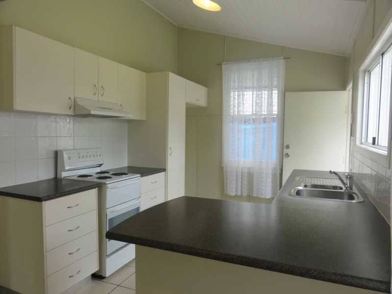 1 Baradine Street, Newmarket QLD 4051