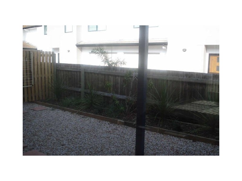 2/103 Gillies Street, Zillmere QLD 4034