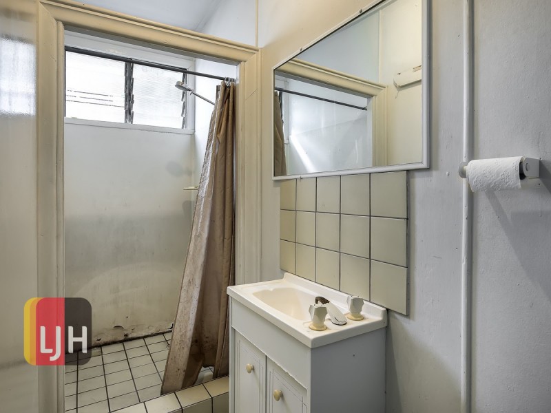 8/85 Stewart Road, Ashgrove QLD 4060