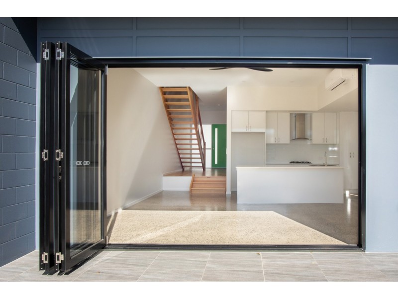 2/87 Brookfield Road, Kedron QLD 4031