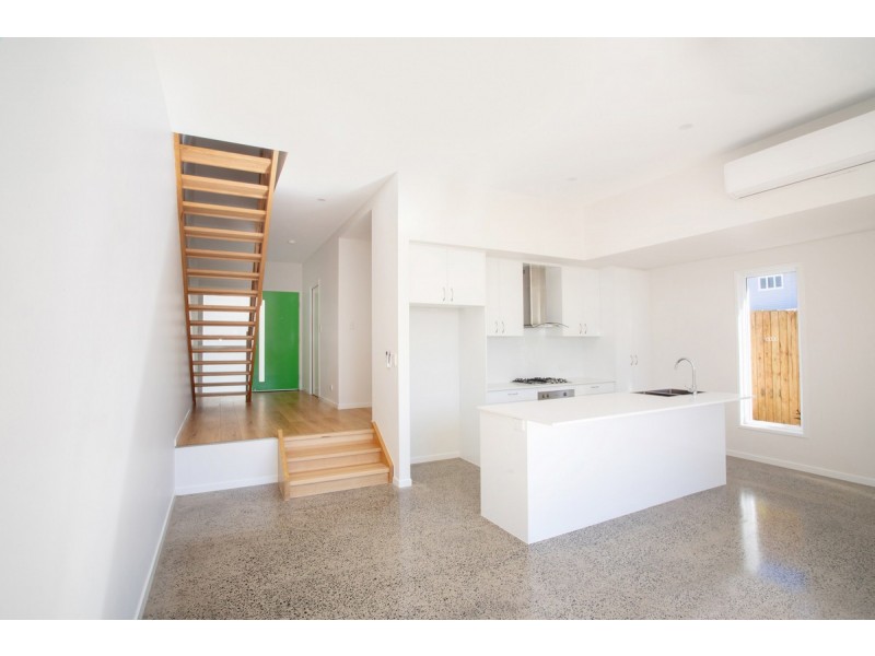 2/87 Brookfield Road, Kedron QLD 4031