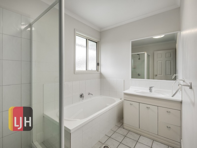 6 Leanne Close, Mcdowall QLD 4053