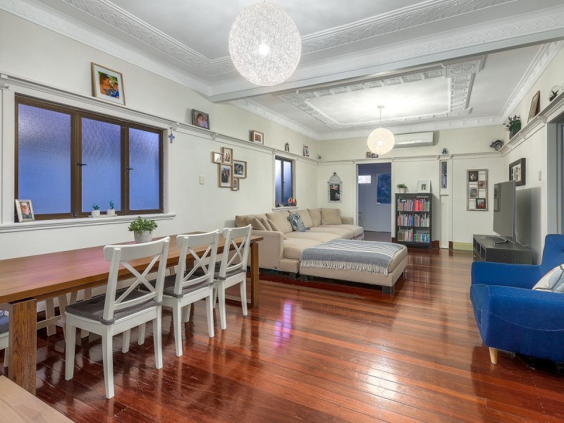 25 Crawford Avenue, Stafford QLD 4053