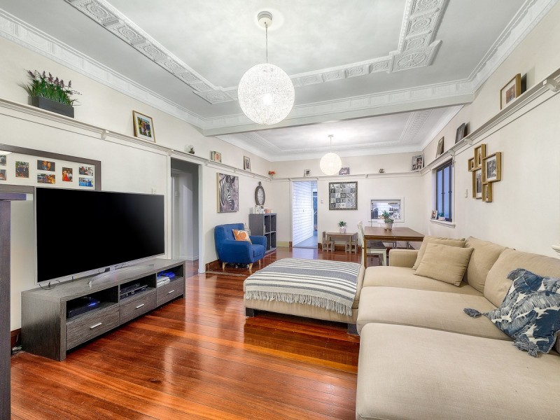 25 Crawford Avenue, Stafford QLD 4053