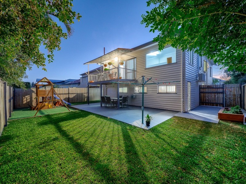 25 Crawford Avenue, Stafford QLD 4053