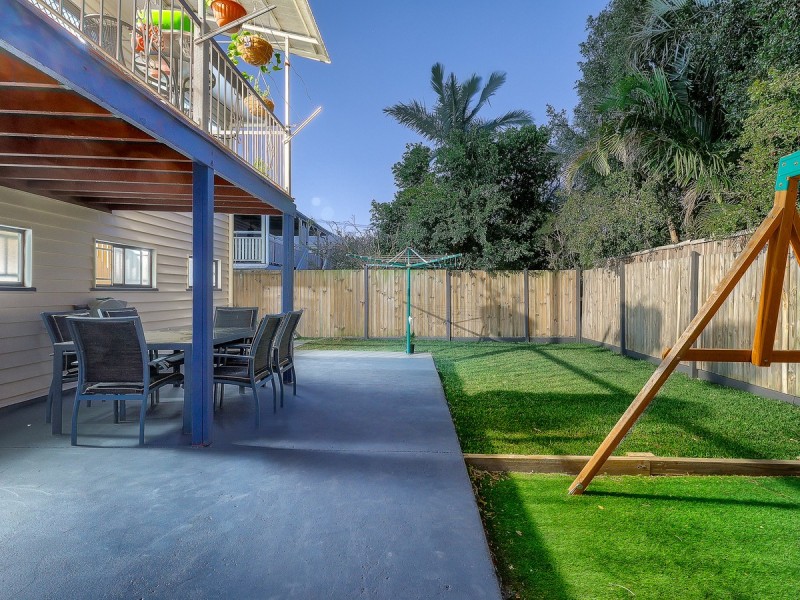 25 Crawford Avenue, Stafford QLD 4053