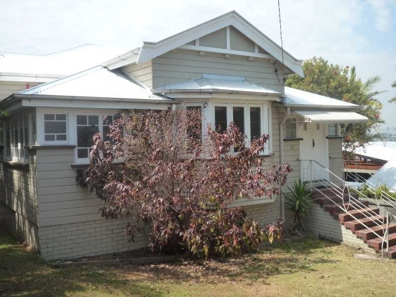 31 Yarradale Street, Newmarket QLD 4051