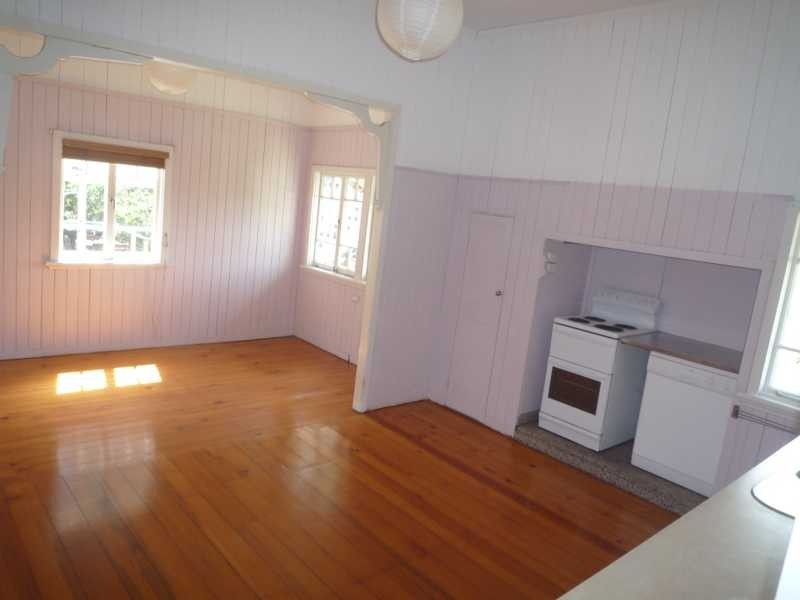 31 Yarradale Street, Newmarket QLD 4051