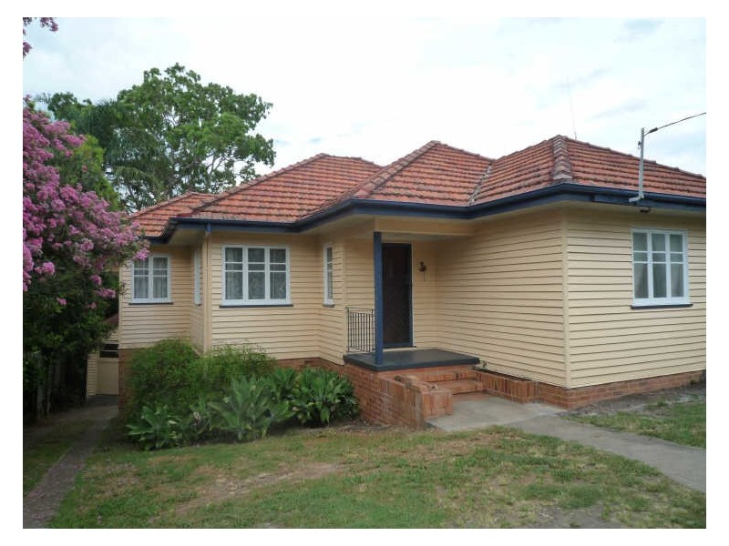 306 Banks Street, Ashgrove QLD 4060