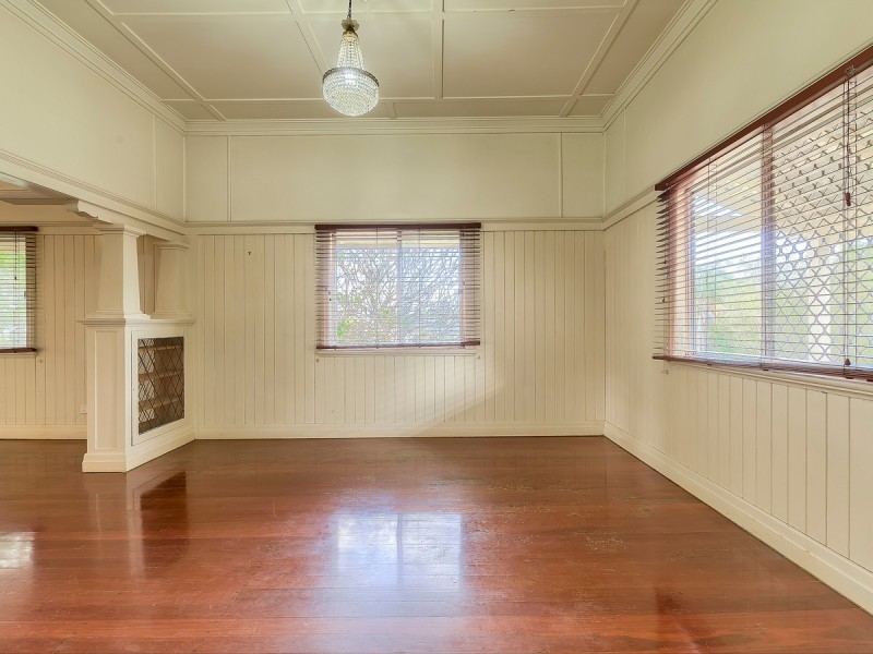 7 School Road, Stafford QLD 4053