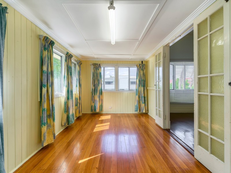 7 School Road, Stafford QLD 4053