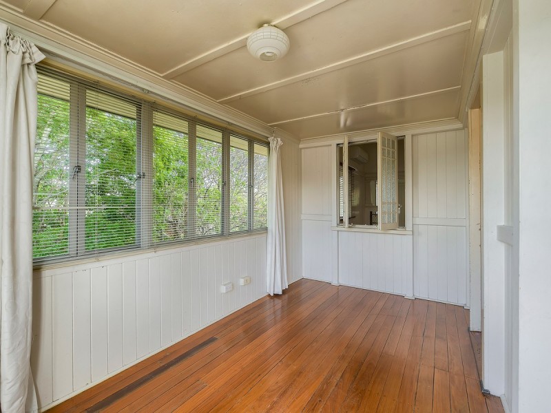 7 School Road, Stafford QLD 4053