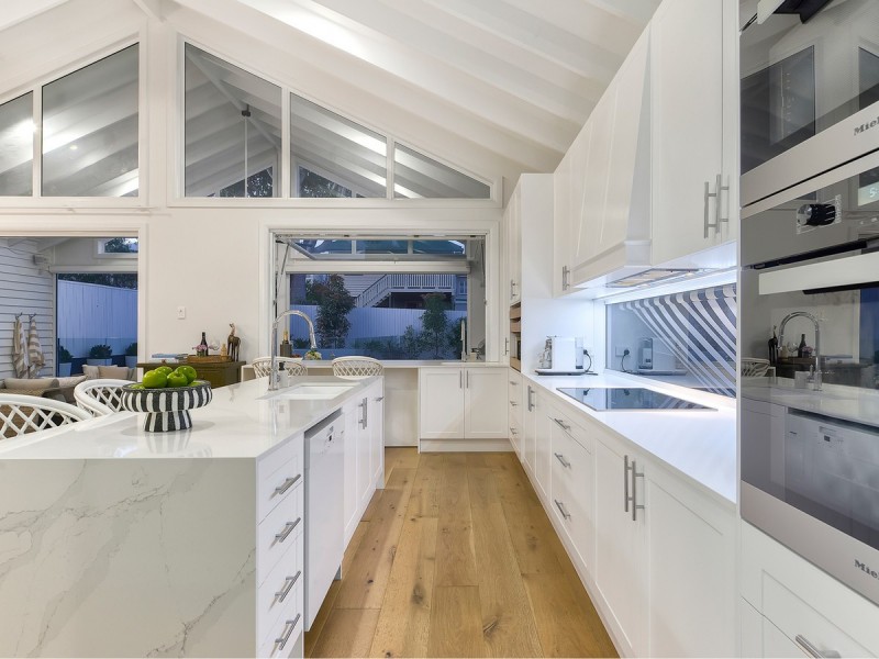 54 Eleventh Avenue, Kedron QLD 4031