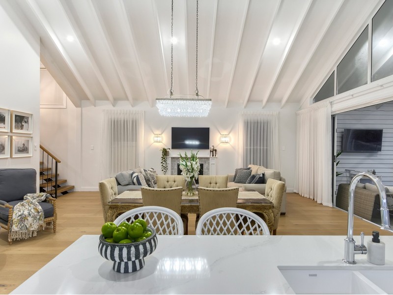 54 Eleventh Avenue, Kedron QLD 4031