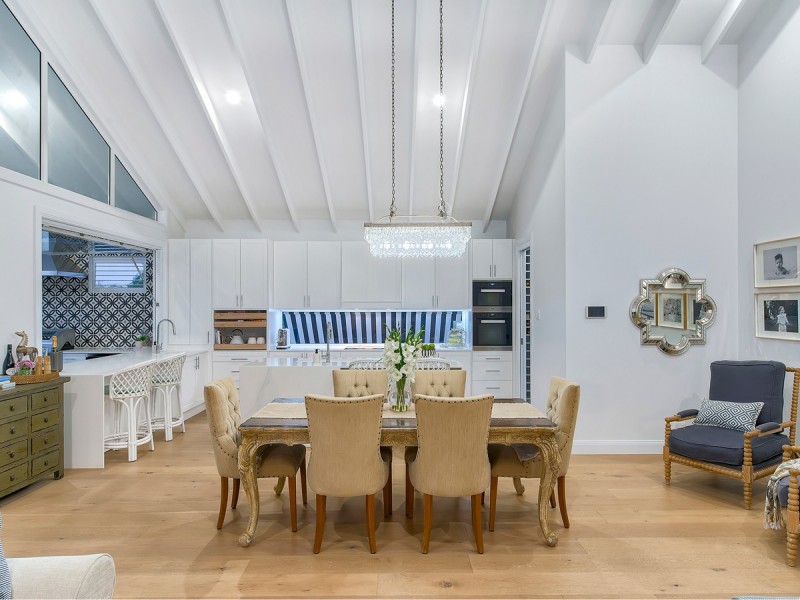 54 Eleventh Avenue, Kedron QLD 4031