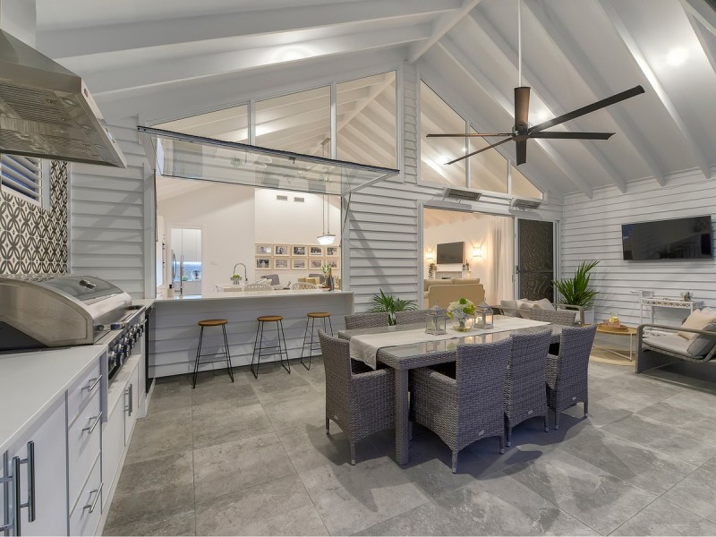 54 Eleventh Avenue, Kedron QLD 4031